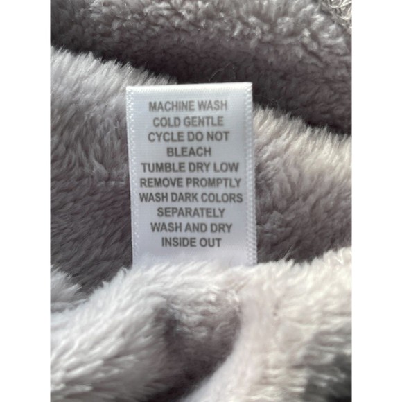 Muck Luks Grey sweatshirt with embroidered‎ LOVE size Medium - Picture 7 of 7